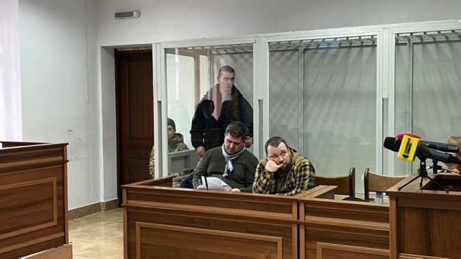 У справі про вбивство підлітка на станції фунікулера допитали свідків