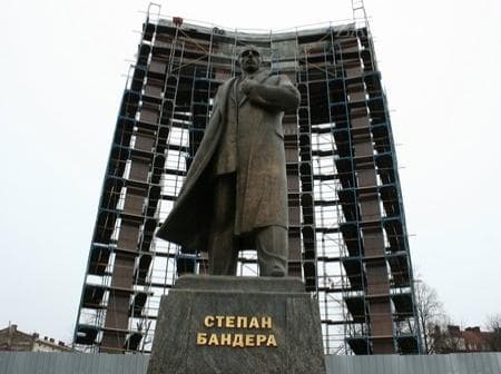 Пам’ятник Бандері у Львові відкриють 1 січня