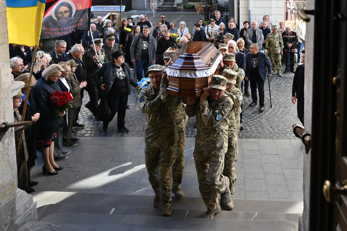 У Львові попрощалися із Зеноном Врублевським / фото: ЛМР