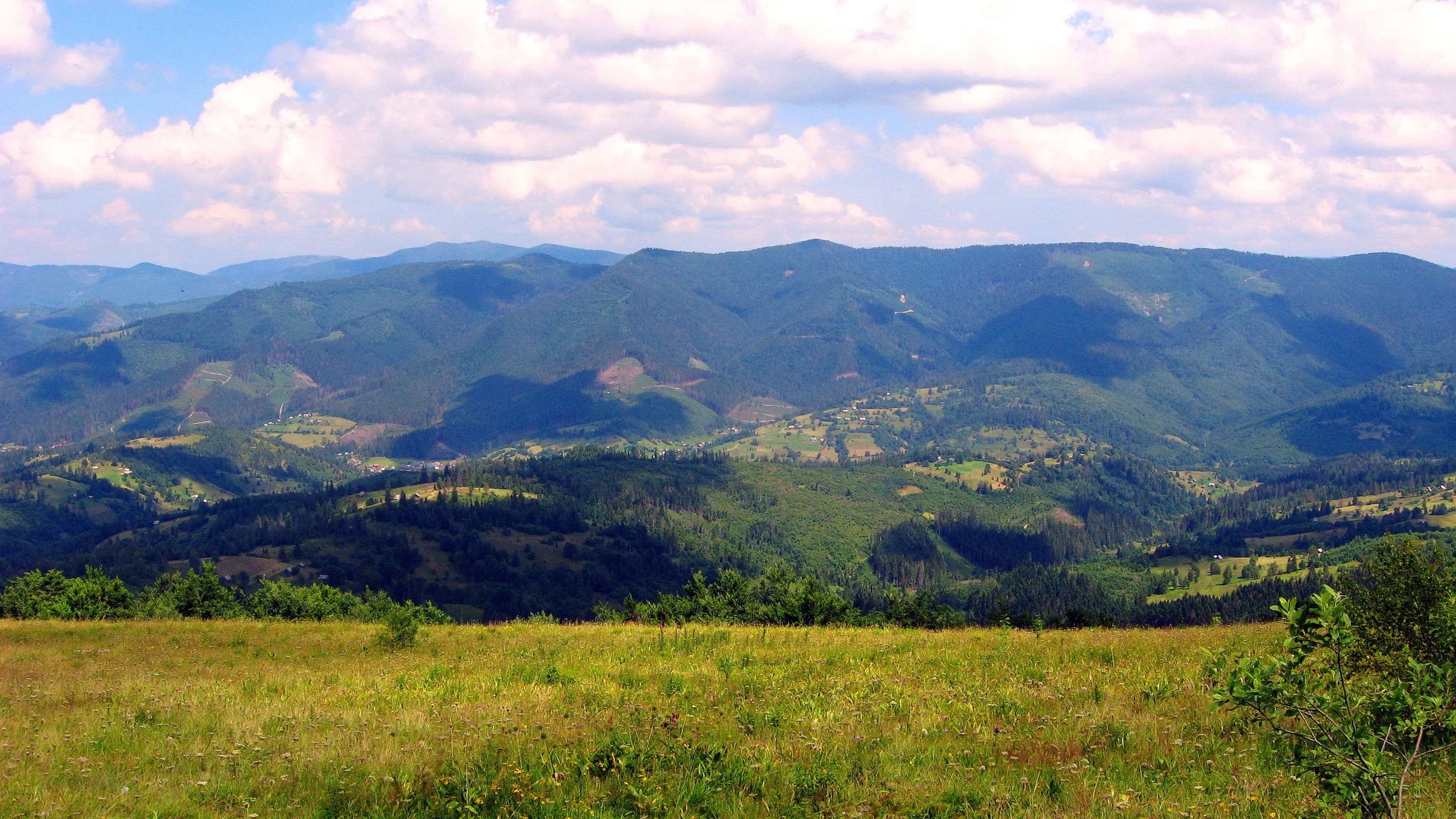 Гора Тростян / фото: Вікіпедія