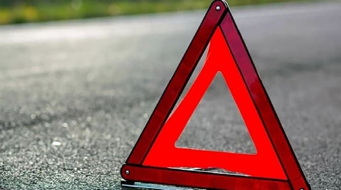 На Львівщині 31-річний водій зіткнувся з маршрутним таксі, в якому було 13 пасажирів