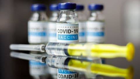Де вакцинуватися у Львові сьогодні. Графік та локації