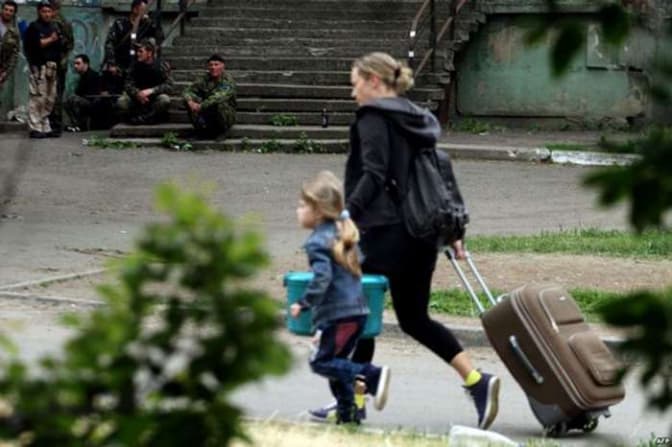 Хто з українців зможе претендувати на компенсацію за вимушений виїзд за кордон