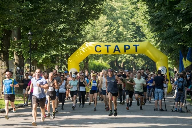 У Львові понад 200 осіб доєднались до акції «Біжу за «Азовсталь»