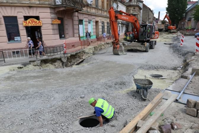 Ще одну частину вулиці Хмельницького у Львові закрили на ремонт. Як об’їхати