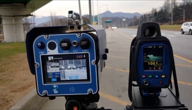На яких дорогах України встановлять пристрої вимірювання швидкості TruCam