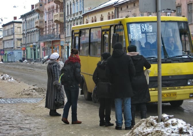Скільки автобусів та на яких маршрутах курсує сьогодні у Львові. Перелік