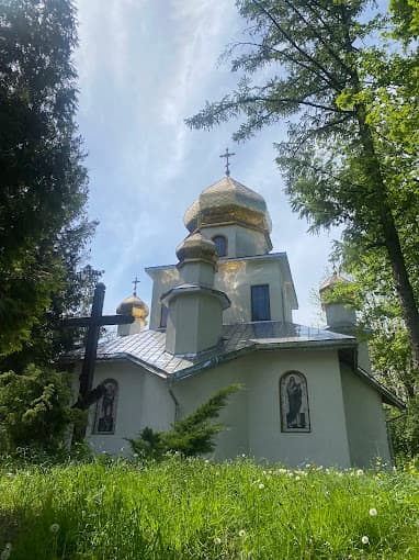 Храм вмч. Пантелеймона Львівської єпархії ПЦУ ( на території лікарні святого Луки, вул. Навроцького, 23)