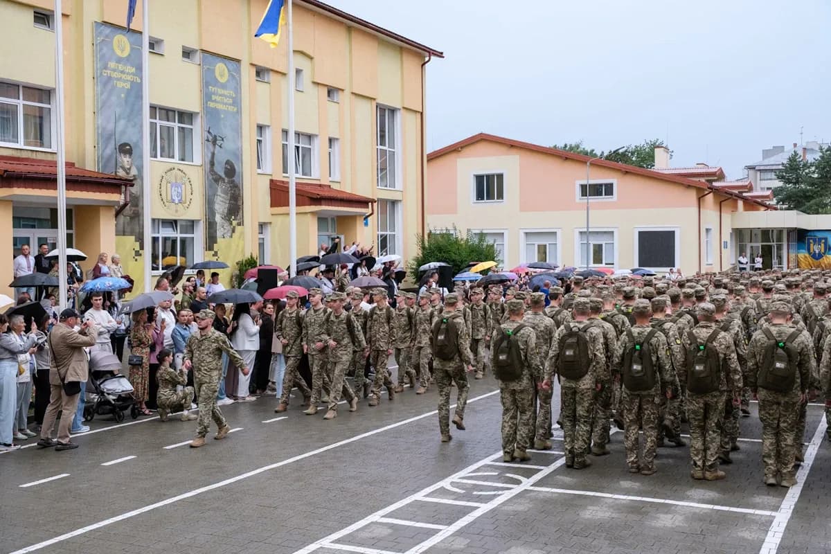 Понад 200 Першокурсників Розпочали Навчання У Львівському Ліцеї Імені Героїв Крут / Фото: ЛОВА