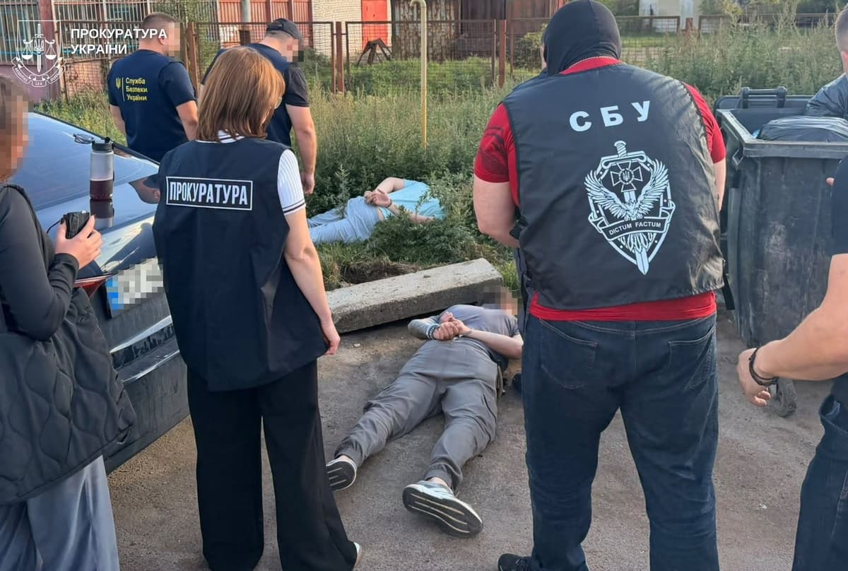 До $25 тисяч за втечу за кордон: у Львові затримали організаторів схеми для військовозобов'язаних