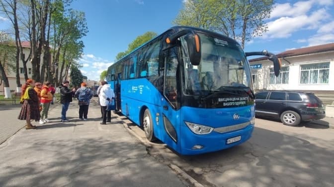 Вакцинальний автобус у Львівській області: де і коли можна зробити щеплення в березні
