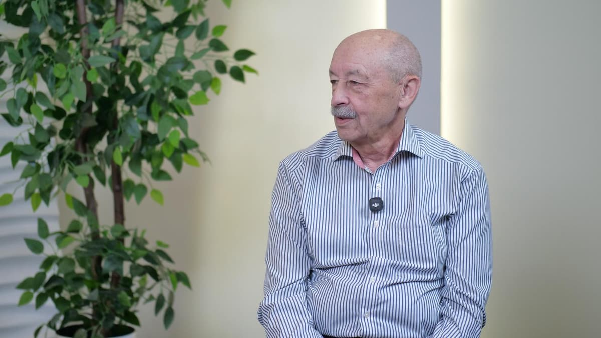 "Учнів більше нема, а вчитель зараз – освітній офіціант". Кращий вчитель фізики про те, як врятувати освіту