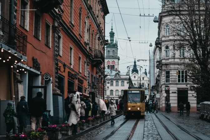 Дощ і пориви вітру. Якою наступного тижня буде погода у Львові