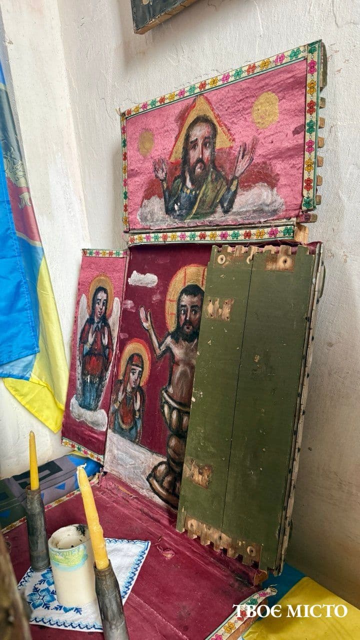 Іконостас із ящика з-під боєприпасів