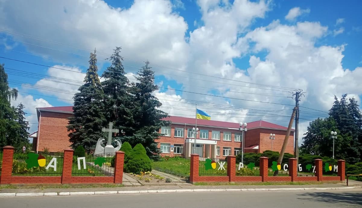На Київщині понад 200 учнів ліцею перевели на «дистанційку» через відсутність укриття