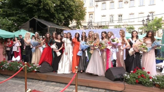 «Міс Львова 2020». У місті просто неба обрали найгарнішу дівчину