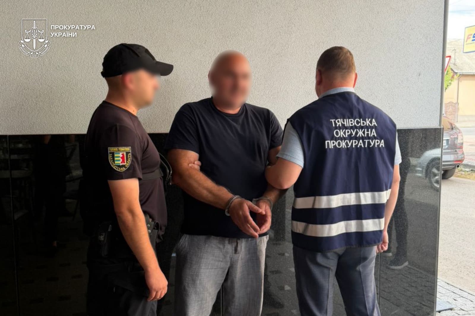 Затримали джипера, який каменем і палицею побив туриста біля озера Апшинець