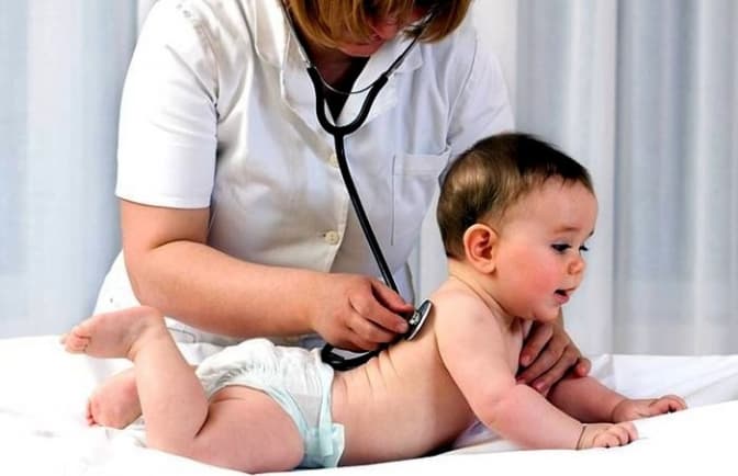 У Львові пояснили, чи продовжуватимуть приходити педіатри на виклики