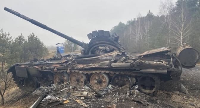 Львівські артилеристи знищили ворожий танк. Відео