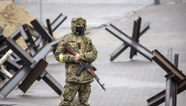 В Україні продовжили воєнний стан та мобілізацію