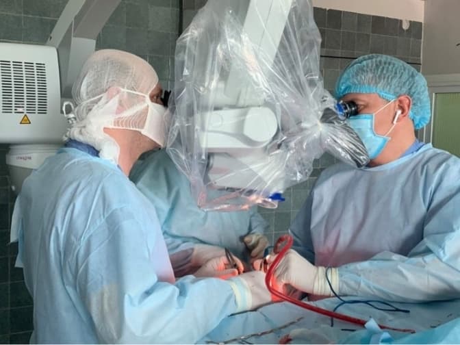 Львівські нейрохірурги вперше прооперували дитину з важкою формою епілепсії