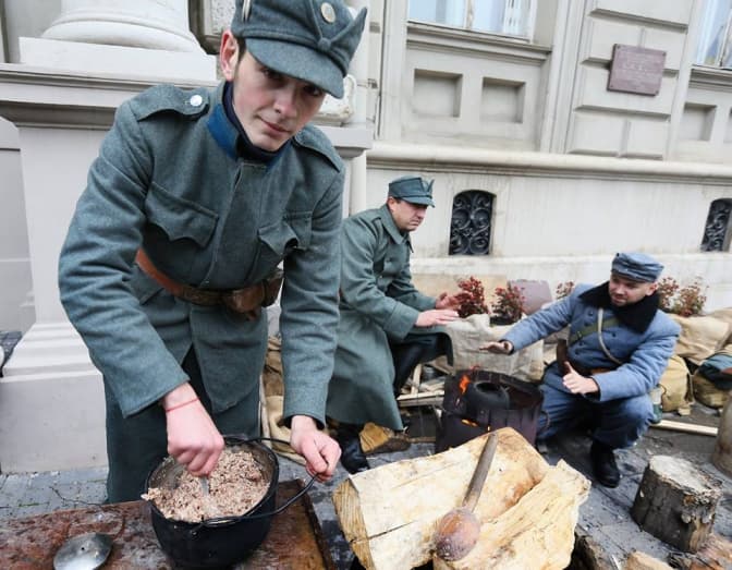 До річниці проголошення ЗУНР у Львові провели флешмоб. Фото