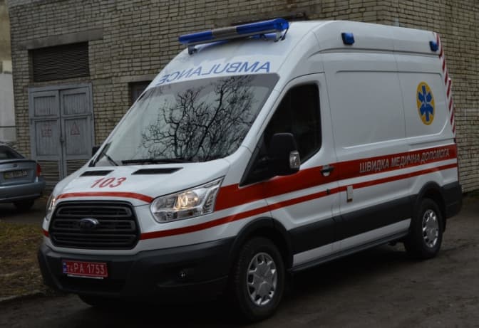 Львівська обласна лікарня отримала сучасний реанімобіль для новонароджених. Відео