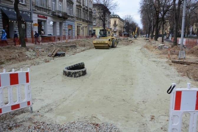 Другу частину вулиці Степана Бандери відкриють у липні