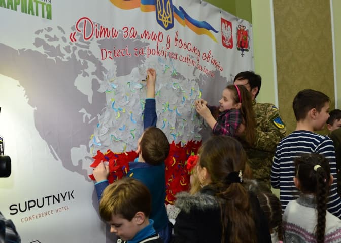 У Львові діти учасників АТО встановили рекорд України