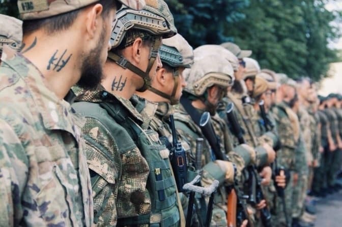 Добровольцям «Правого сектору» у Львові потрібна допомога на спорядження