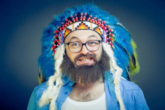 Львівський співак Dzidzio скасував усі концерти та виступи через побиття