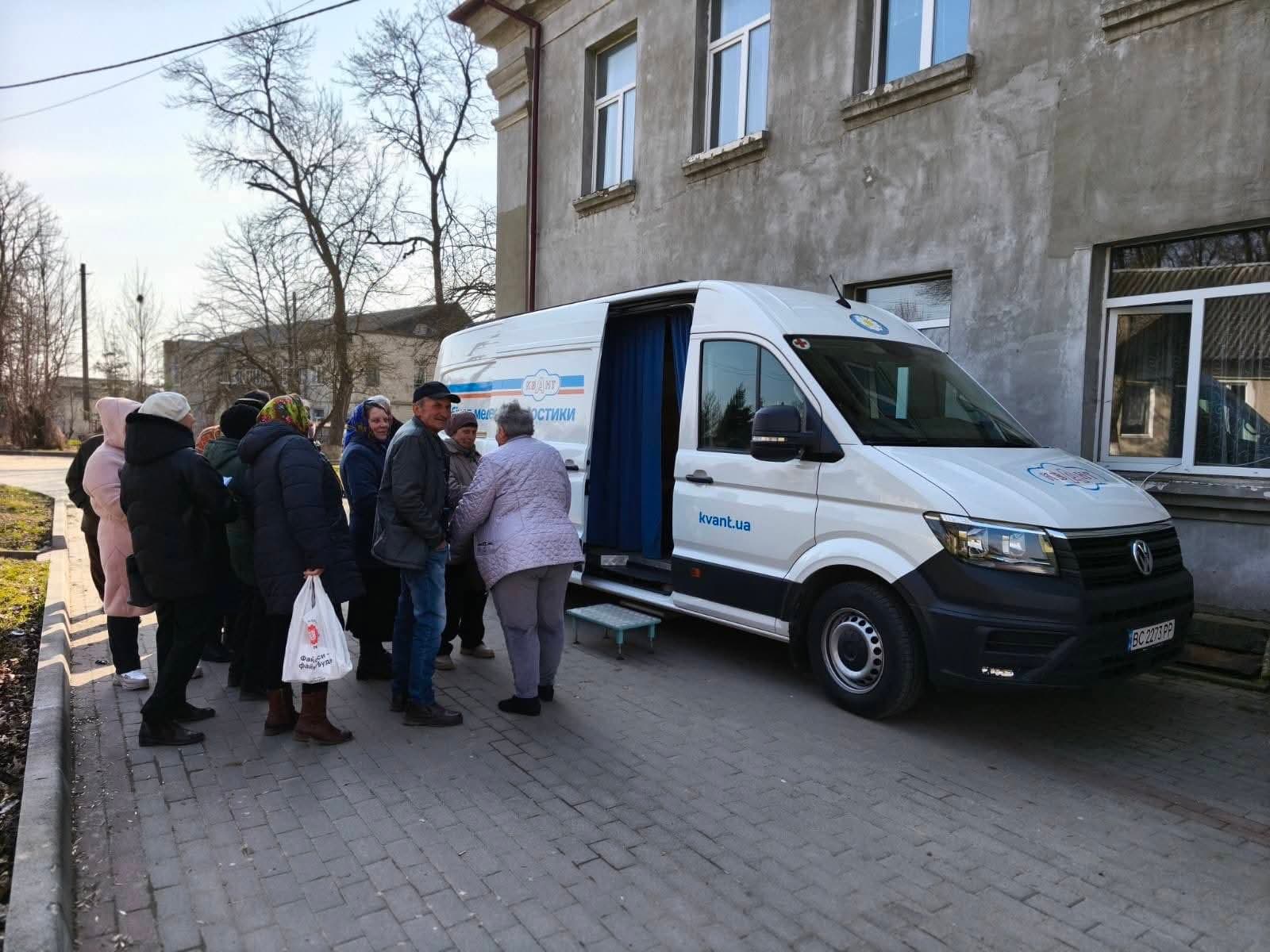 Рентгенмобіль Центр легеневого здоров'я продовжує роботу у громадах Львівщини / фото Департамента охорони здоров'я Львівської ОДА