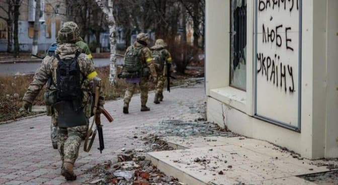 ЗСУ взяли Бахмут у напівоточення, росіянам доводиться оборонятися