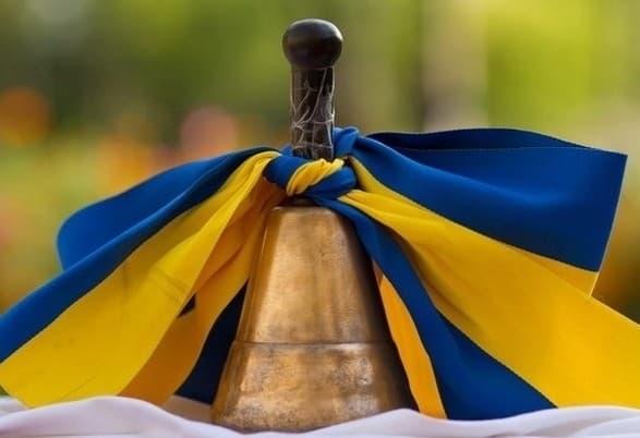 МОН пояснило, коли у школярів закінчиться навчальний рік