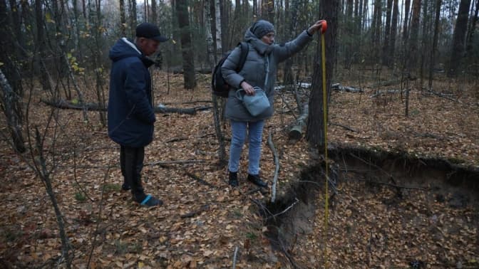 За допомогою ДНК ідентифікували тіла двох жителів Київщини, яких під час окупації вивезли в Росію