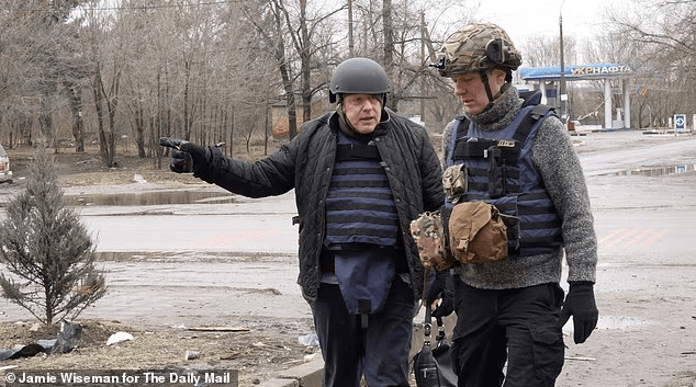 Борис Джонсон на Запоріжжі / Фото: Daily Mail