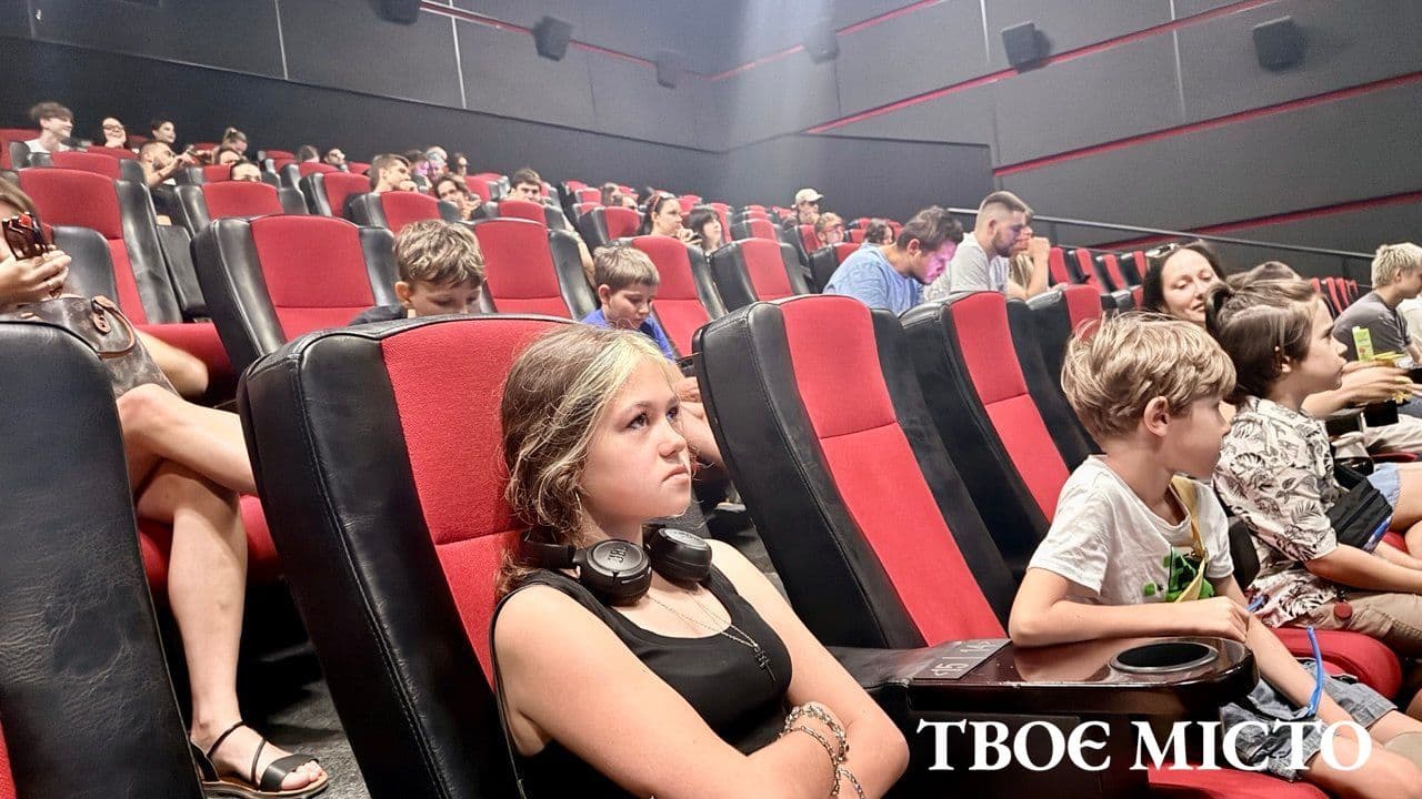Львівські кінотератри аншлагами зустріли фільм "Людина-павук: Абсолютно новий день"
