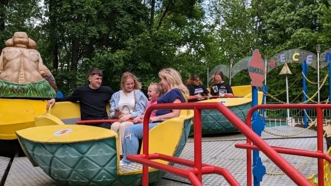 У Львові відкрили сезон атракціонів у Парку культури. Що працює та які ціни
