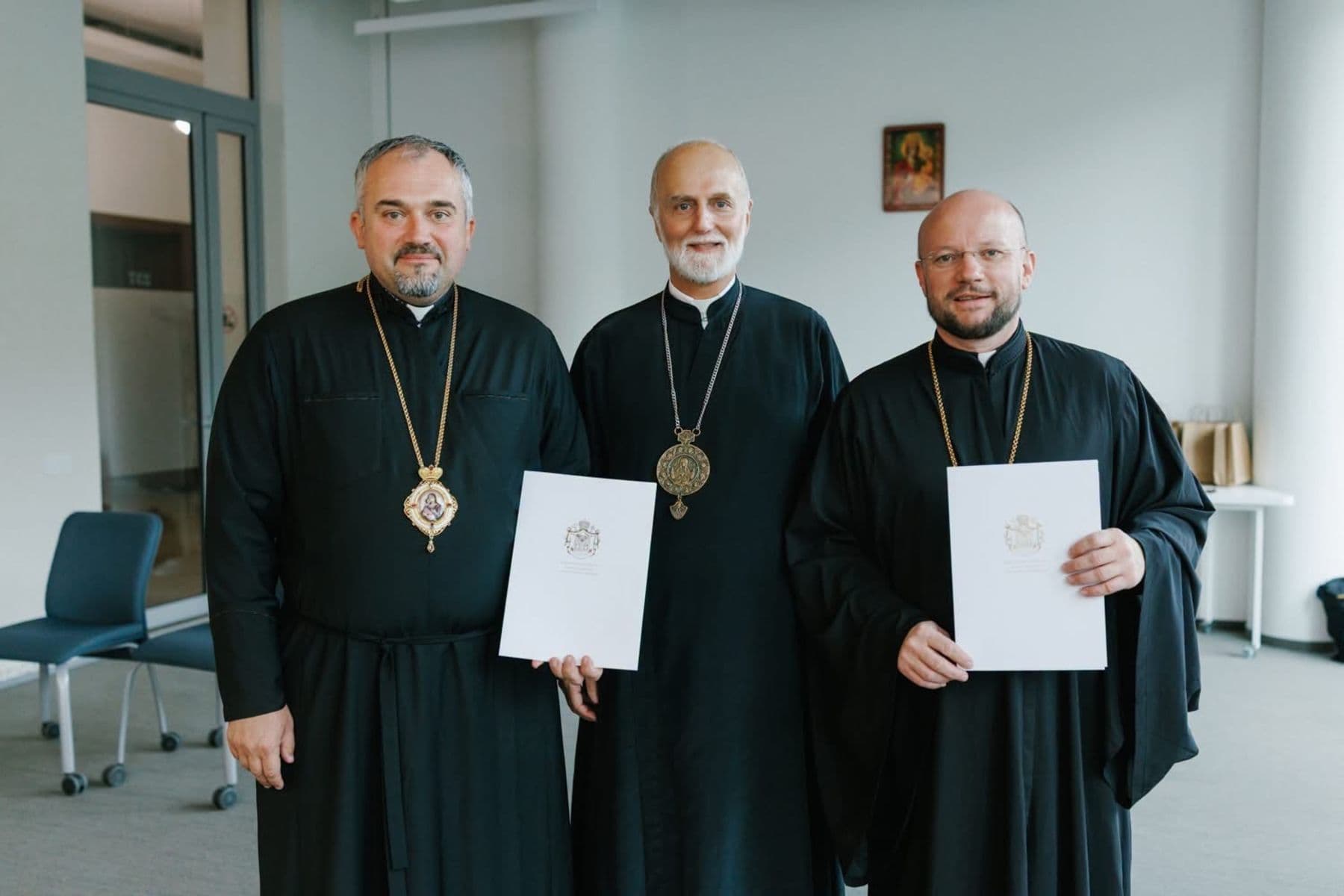 Владики Андрій Хім'як, Борис Ґудзяк та Степан Сус / фото: УГКЦ