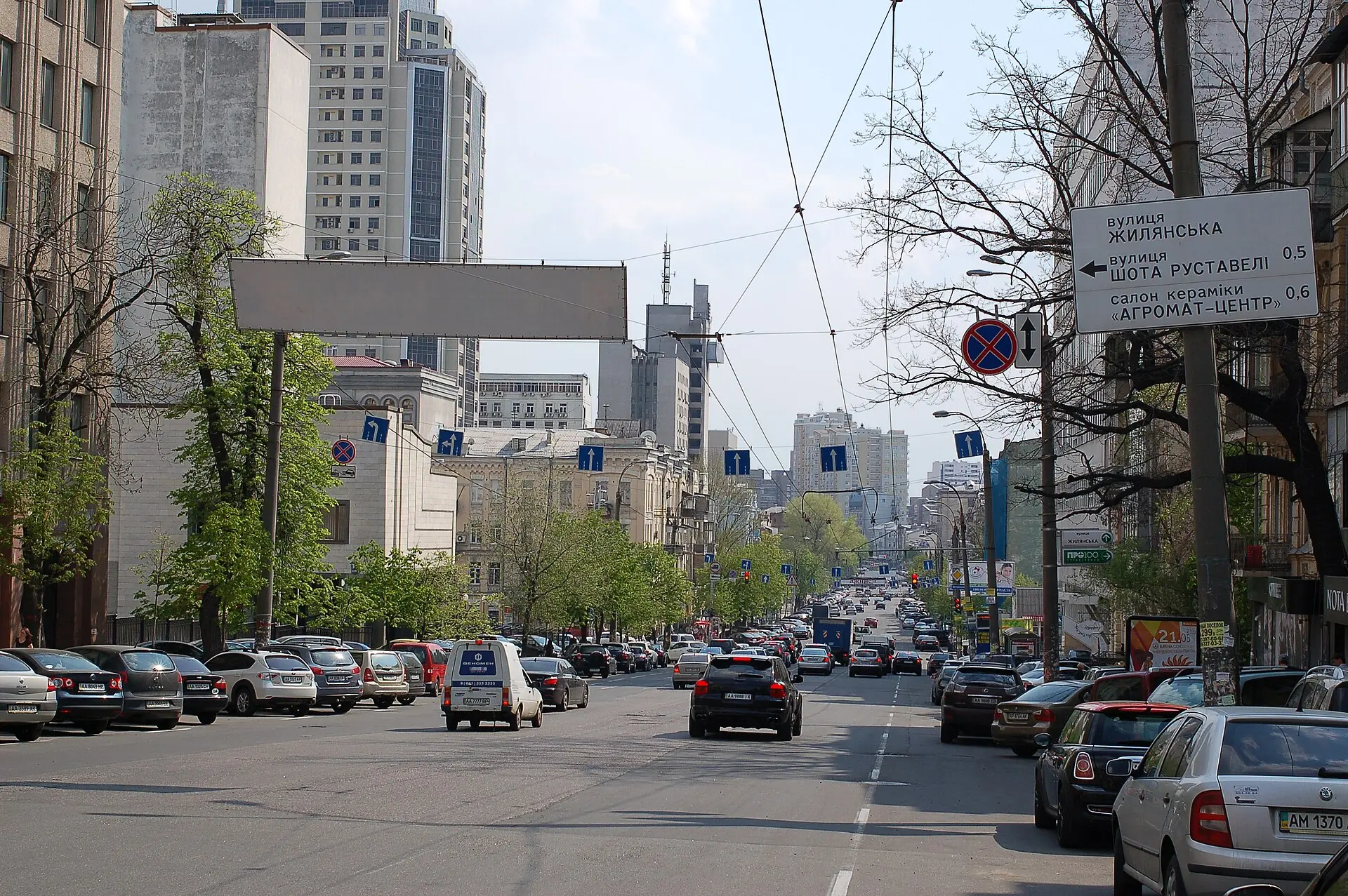 Вулиця Антоновича. Фото: відкриті джерела