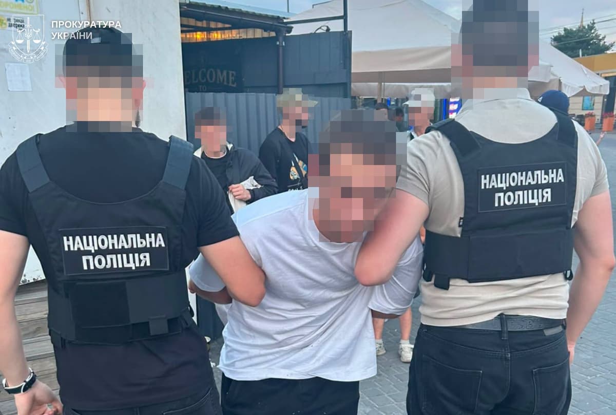 Понад $18 тисяч за "лікування доньки": у Львові затримали двох шахраїв