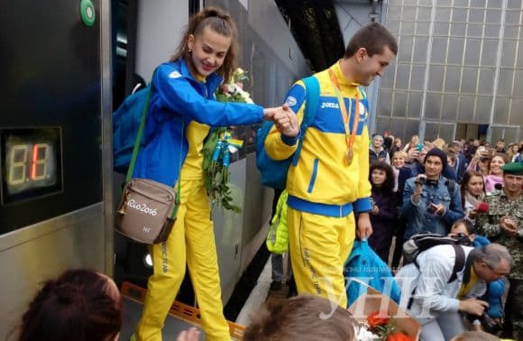 Львів’яни зустріли паралімпійських героїв. Відео