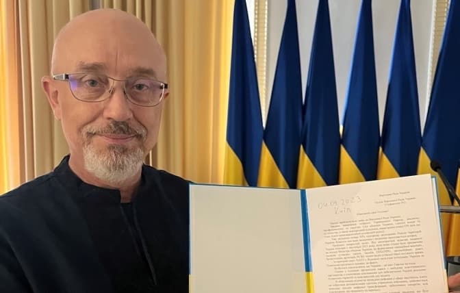Резніков подав заяву про відставку з посади міністра оборони