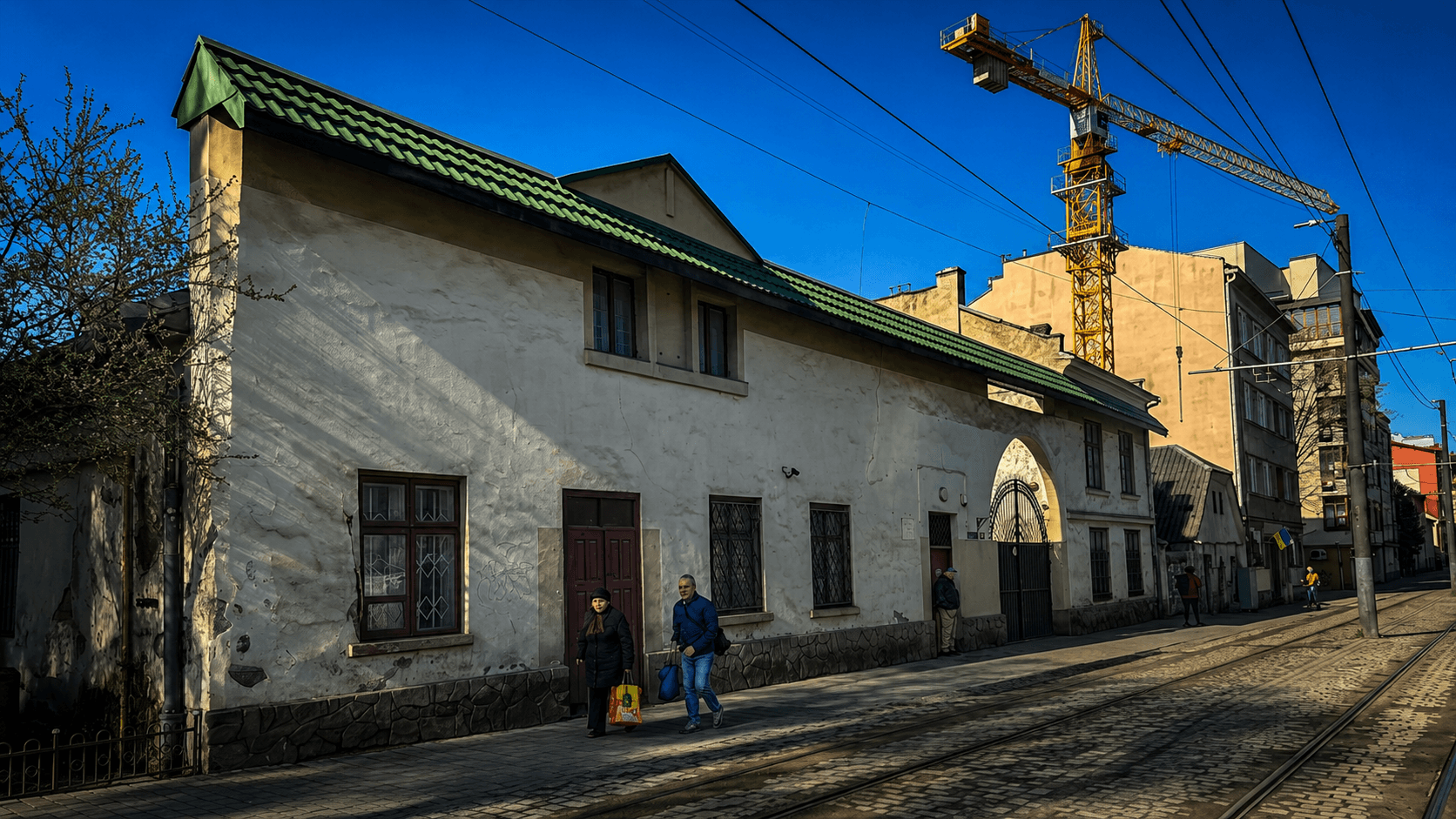 Львівський «Топаз» заснували в 1973 році для проєктування ювелірного обладнання, однак після його продажу там з'явиться помешкання