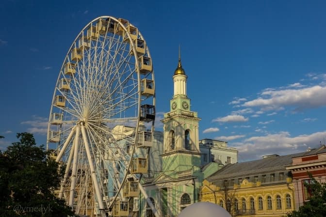 Колесо огляду на Подолі демонтують на вимогу прокуратури. Атракціон припинив роботу