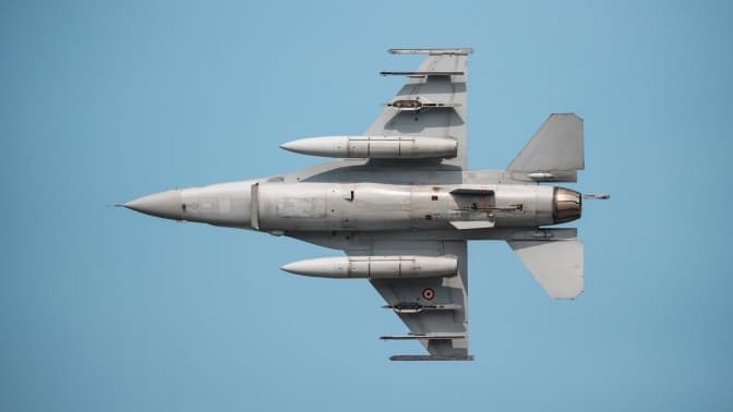 Польща вчергове піднімала винищувачі через ракетний удар росії по заходу України