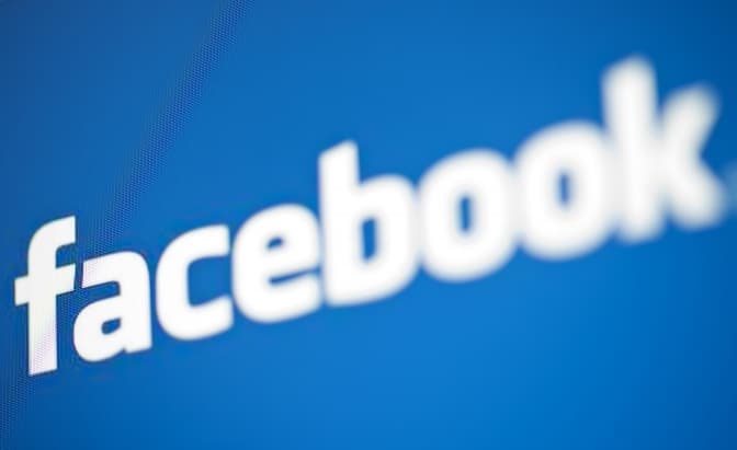 Facebook вводить маркування для фейкових новин