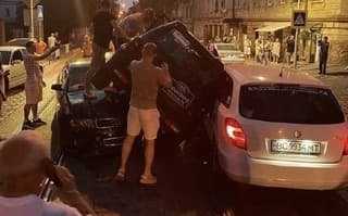 У Львові сталась ДТП за участі трьох автомобілів. Фото