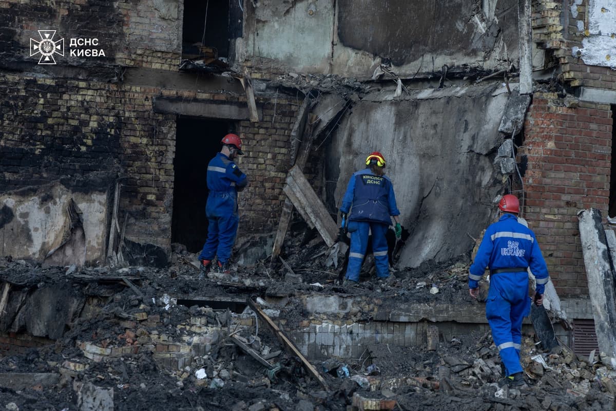 Zmasowany atak na Kijów: liczba rannych wzrosła do 87