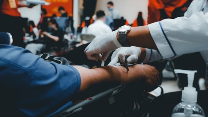 Львів'ян просять приєднатися до благодійної здачі крові. Як це зробити
